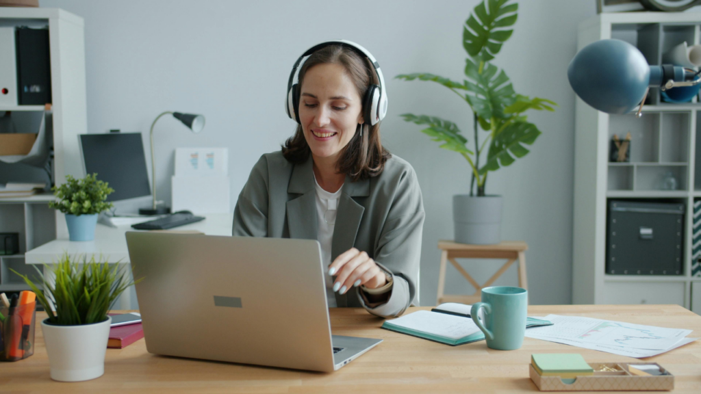 Earn from Home | Products, Portraits, Content